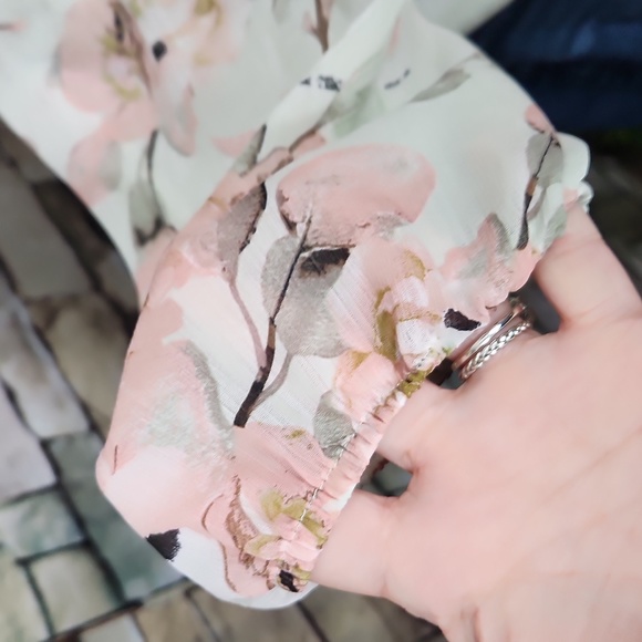 Rachel Zoe Floral Crop Top - Picture 5 of 11